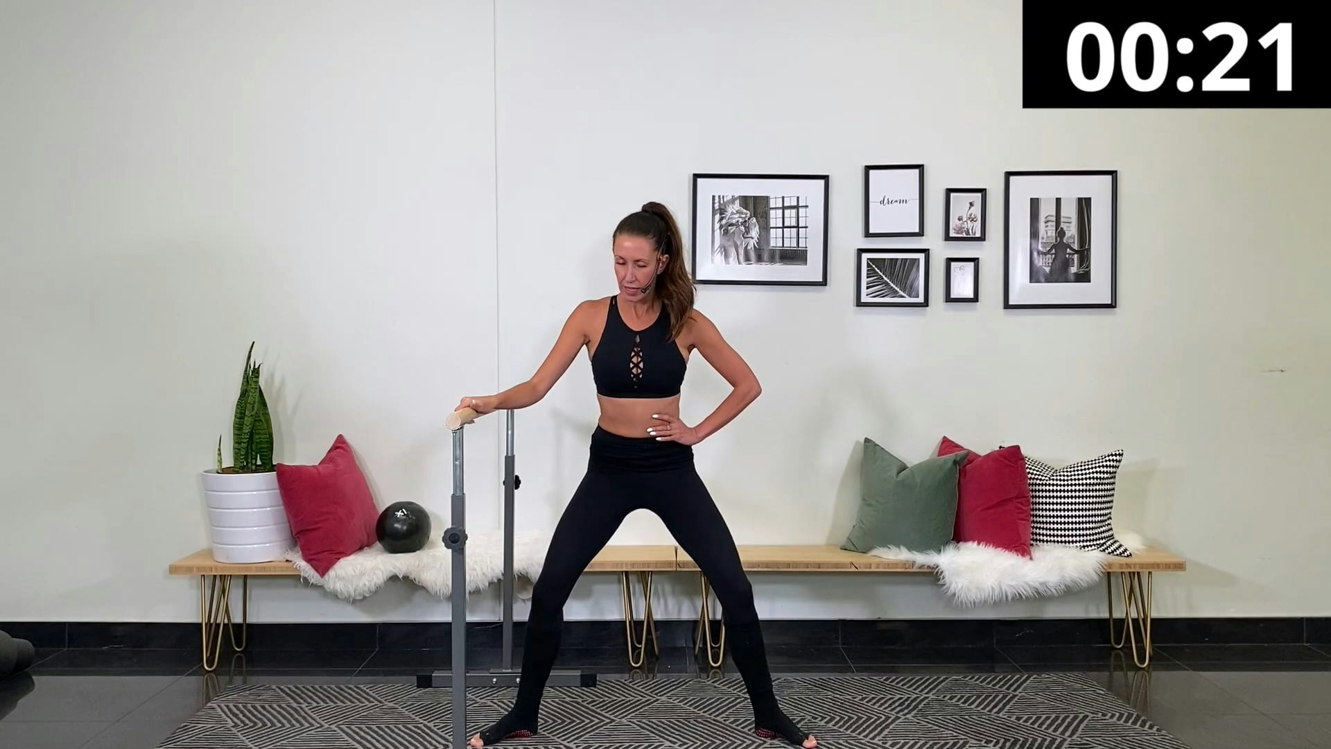 Signature Ass & Abs EMOM | Jill